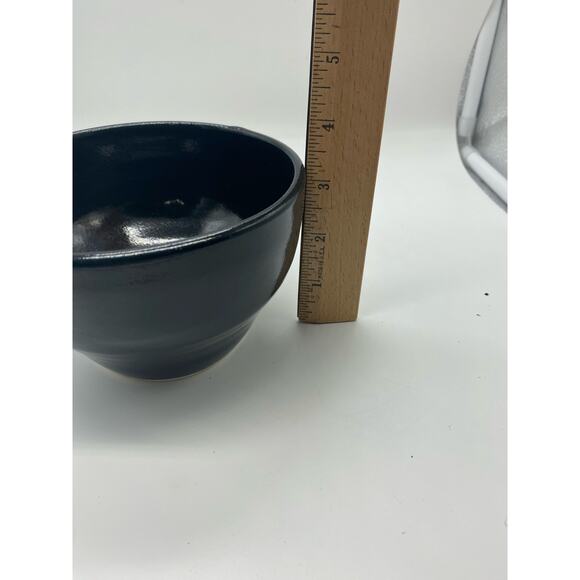 Studio pottery‎ Handmade Small black bowl signed - Picture 7 of 7